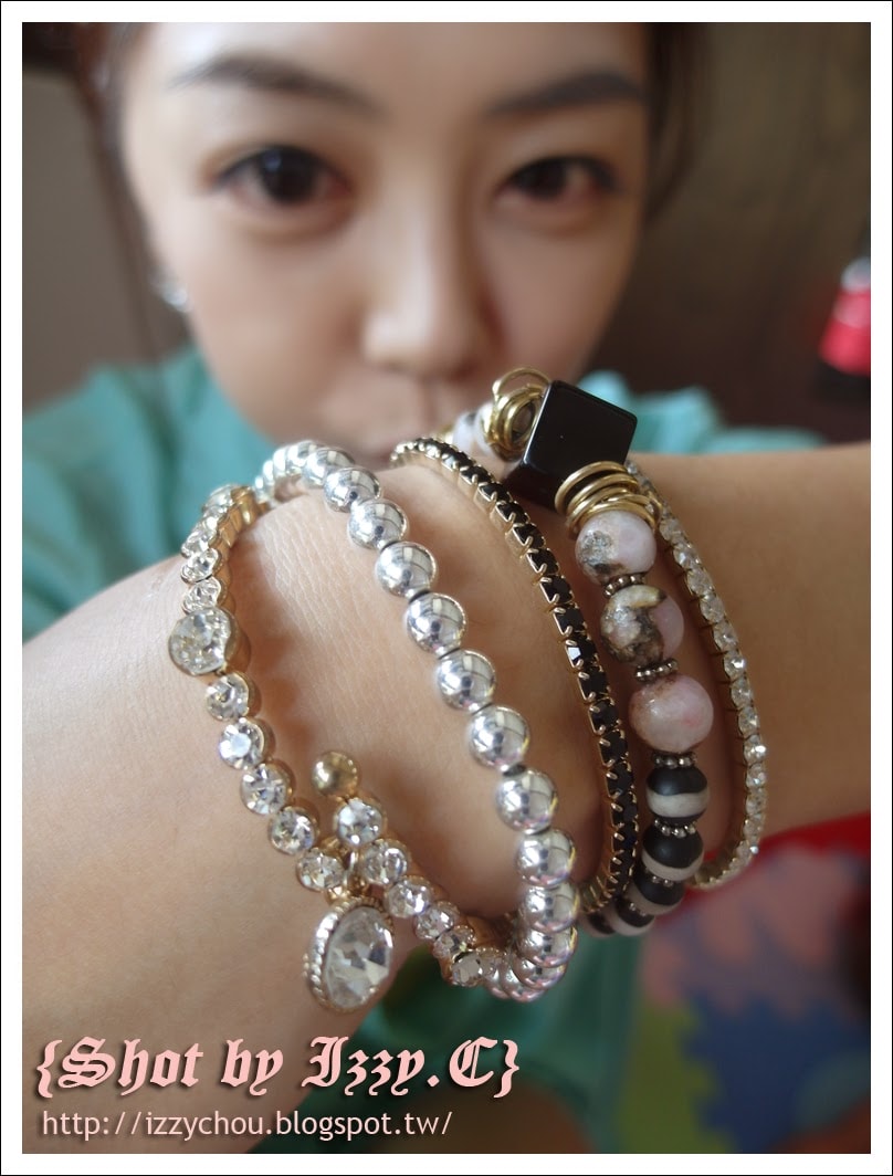 20251004-q46ut 20251004-q46ut