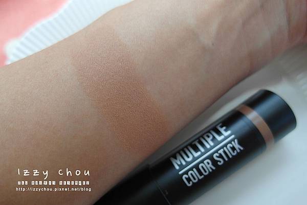 20251004-2jlqq 20251004-2jlqq