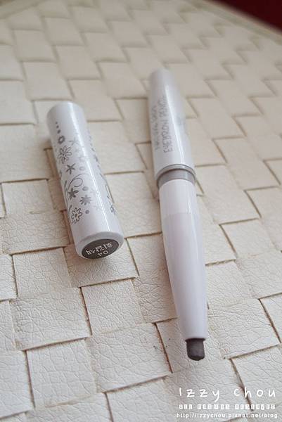 20251004-ngqba 20251004-ngqba