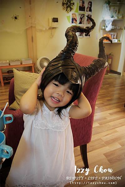 20251004-3uo54 20251004-3uo54