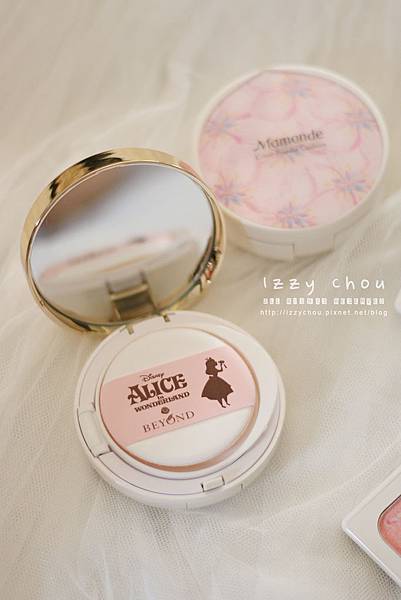 20251004-2ek8j 20251004-2ek8j