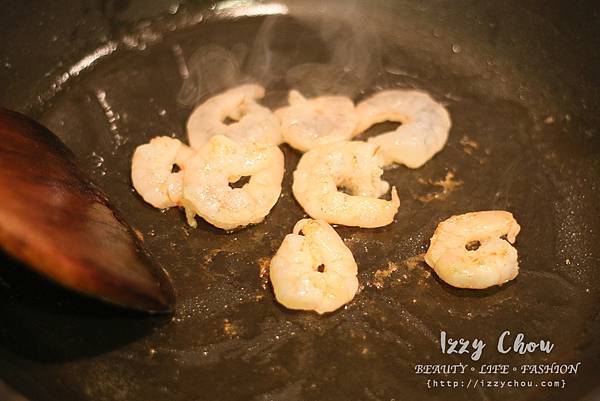 20251004-lugvq 20251004-lugvq