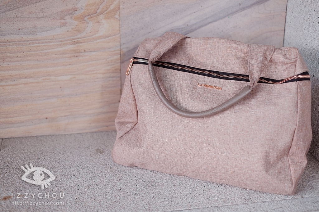 20251004-4uzcu 20251004-4uzcu