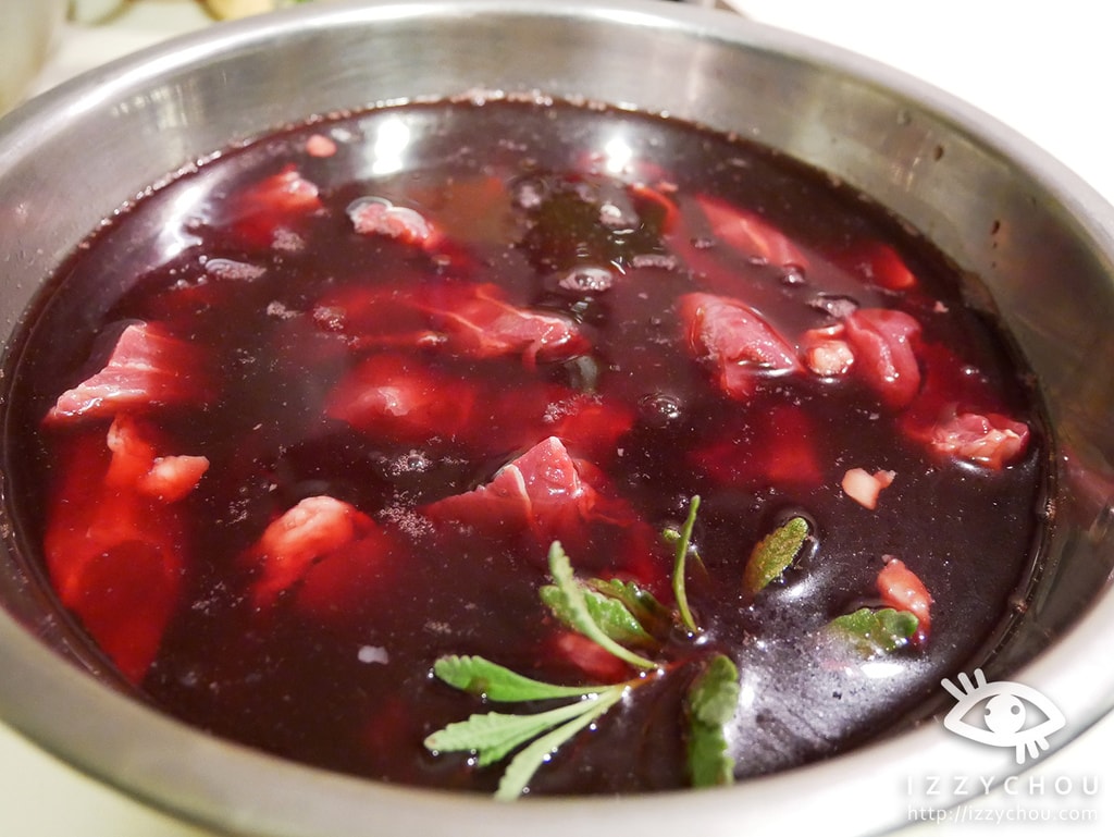 20251004-hz51y 20251004-hz51y