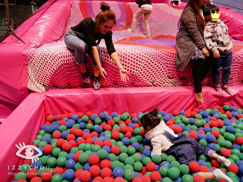 20251004-3t6nb 20251004-3t6nb