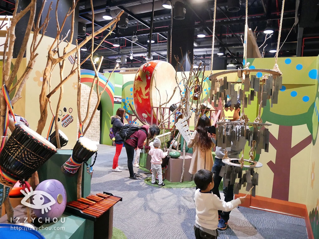 20251004-5mzos 20251004-5mzos