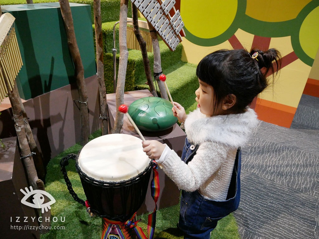 20251004-eslj4 20251004-eslj4