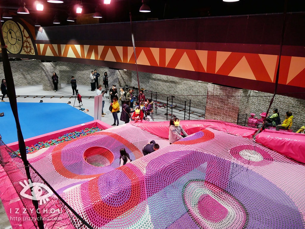 20251004-uuy8t 20251004-uuy8t