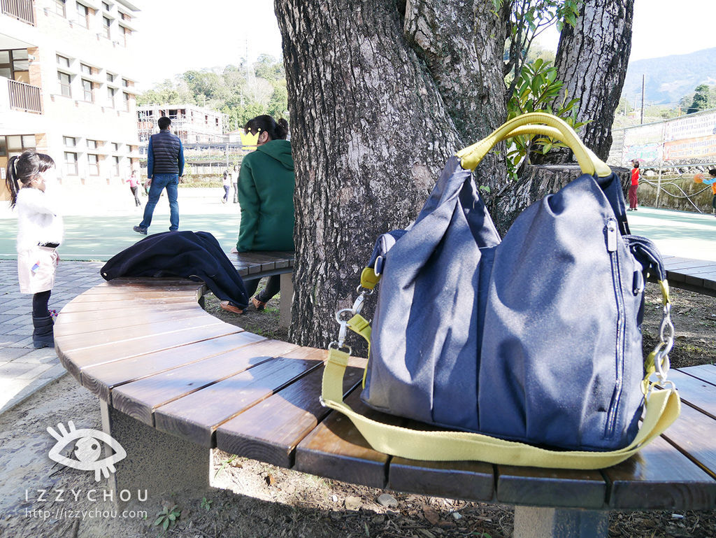 20251004-0ihnr 20251004-0ihnr