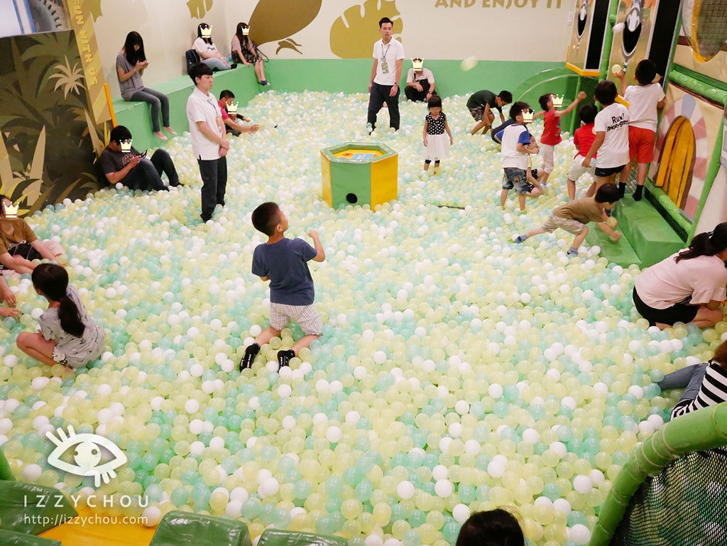 20251004-027bl 20251004-027bl