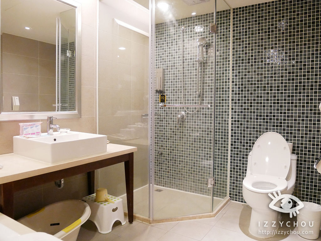 20251004-8micd 20251004-8micd