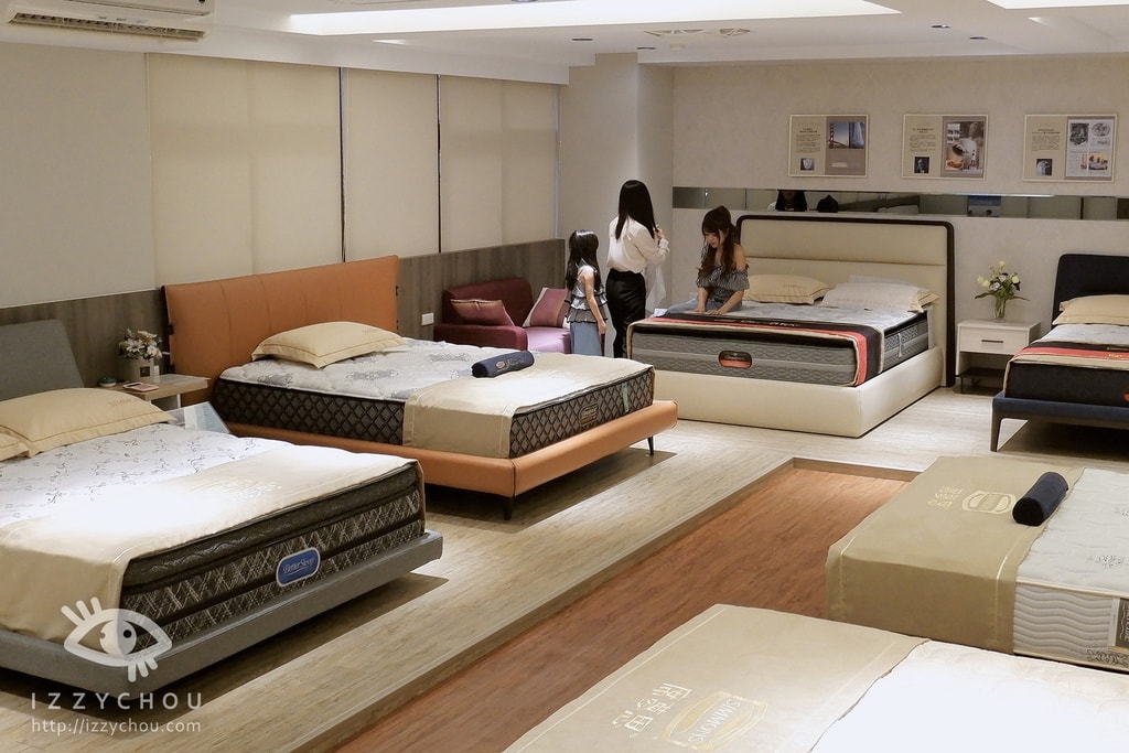 20251004-8jsw4 20251004-8jsw4