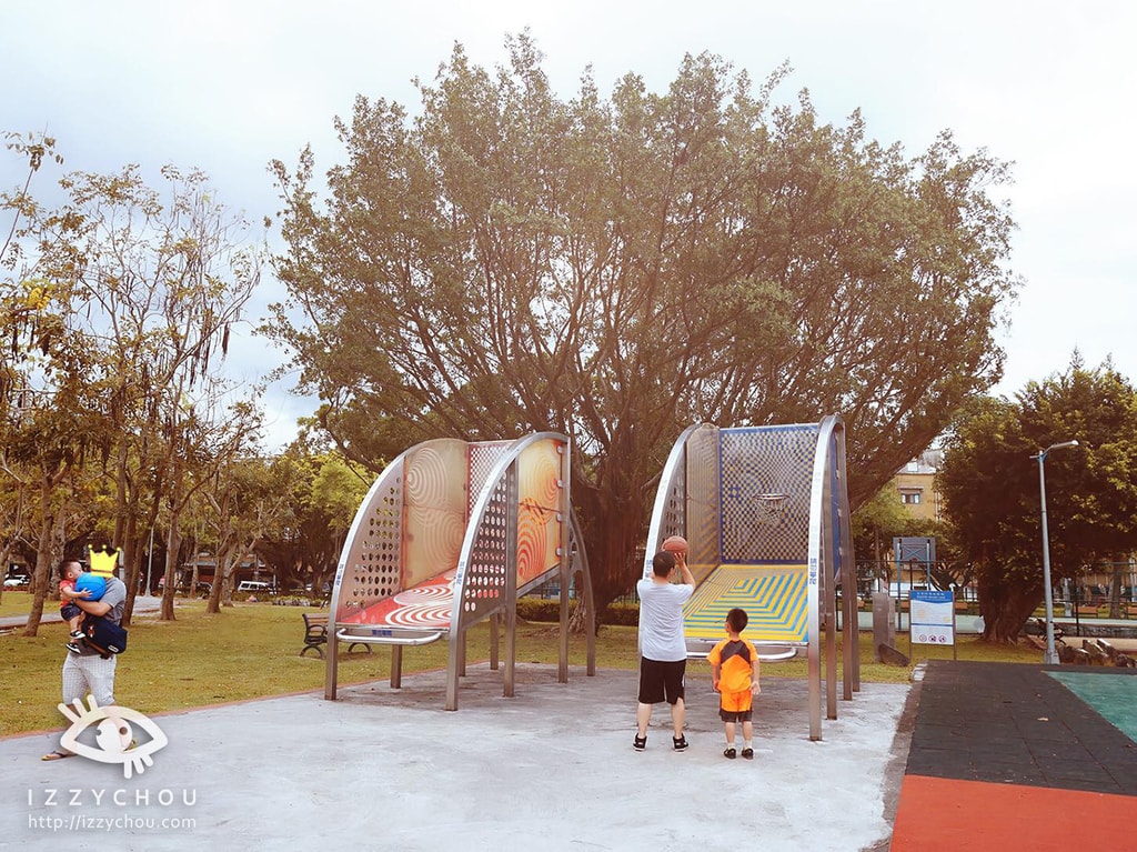 20251004-5chnq 20251004-5chnq