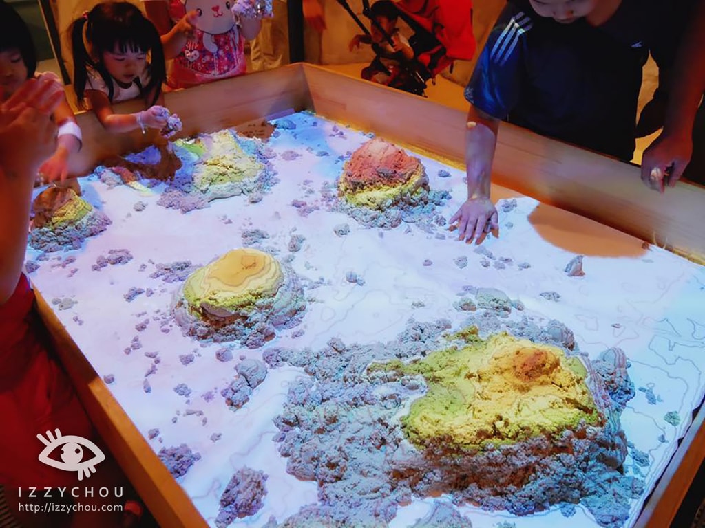 20251004-d9roc 20251004-d9roc