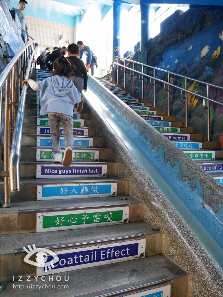 20251004-j5wyv 20251004-j5wyv