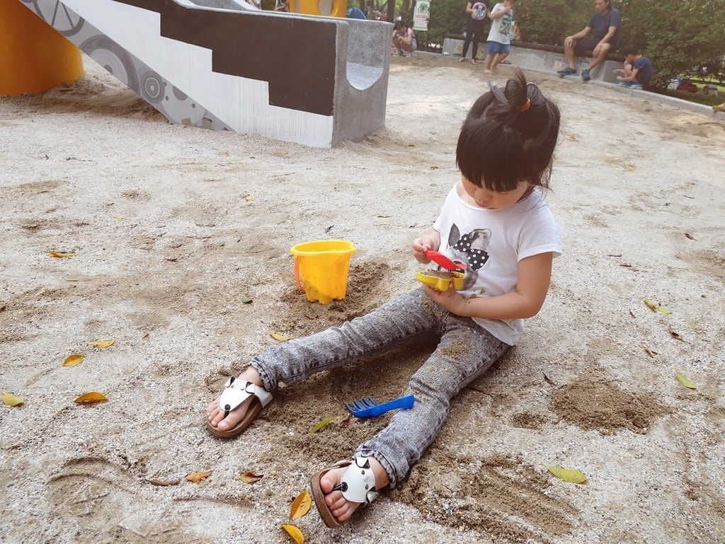 20251004-jrcbr 20251004-jrcbr