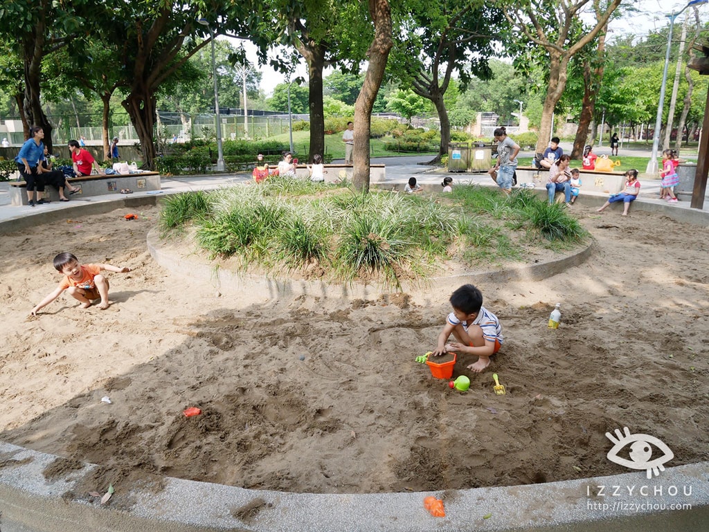 20251004-w5nyr 20251004-w5nyr