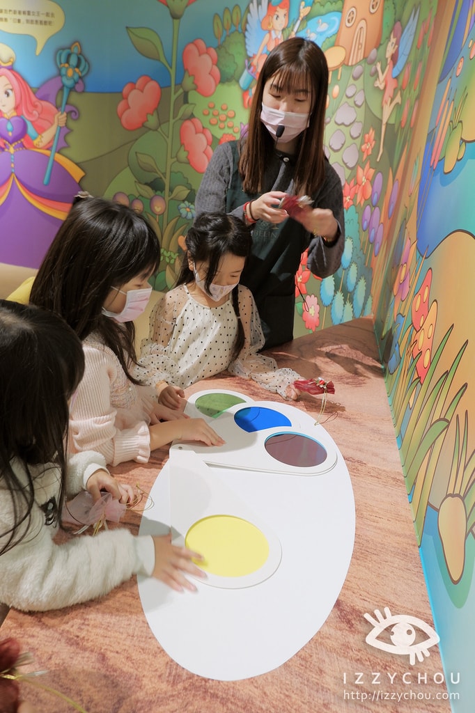 20251004-gko3j 20251004-gko3j