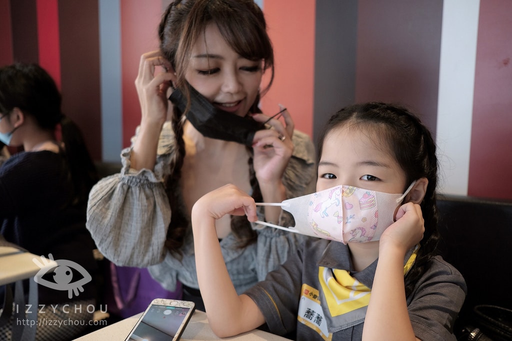 20251004-de679 20251004-de679