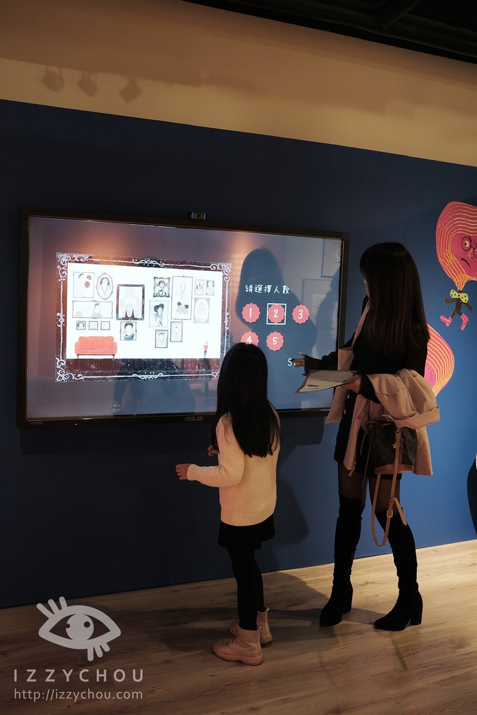 20251004-z4uef 20251004-z4uef