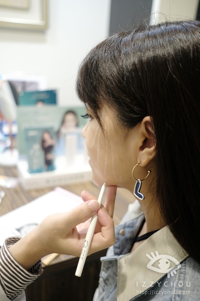 20251004-fwvm7 20251004-fwvm7