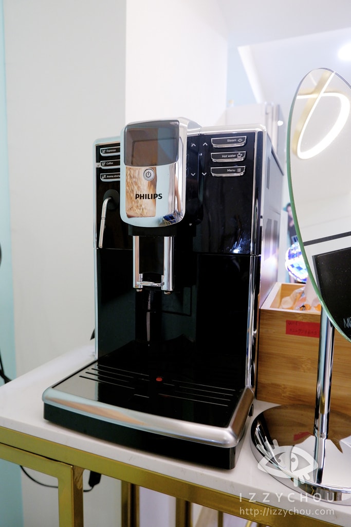 20251004-rm0y3 20251004-rm0y3