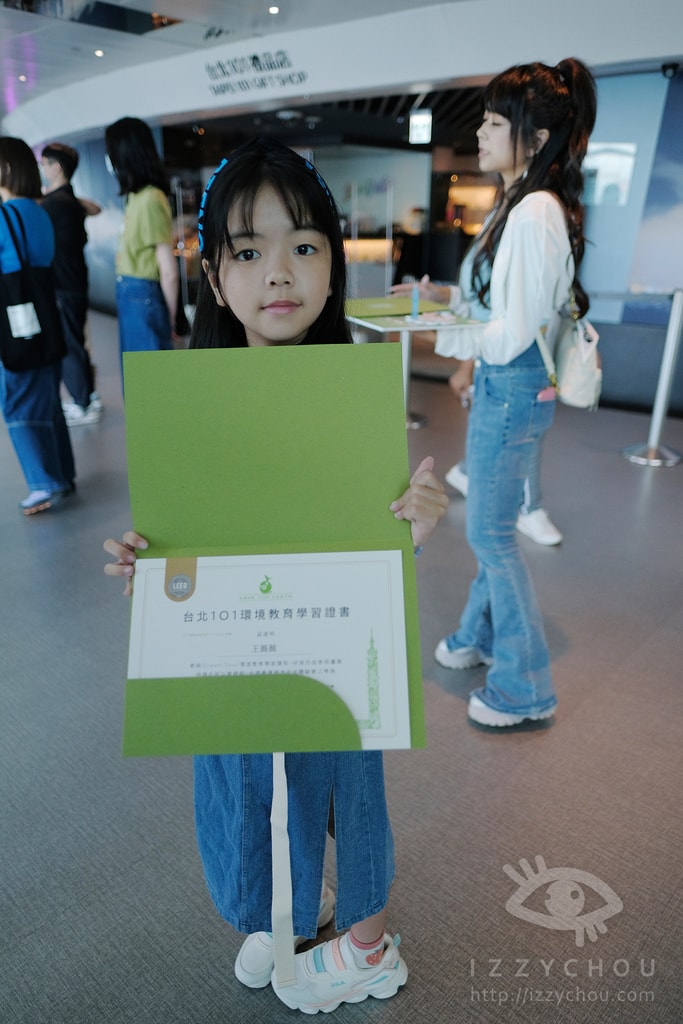 20251004-3j4lx 20251004-3j4lx