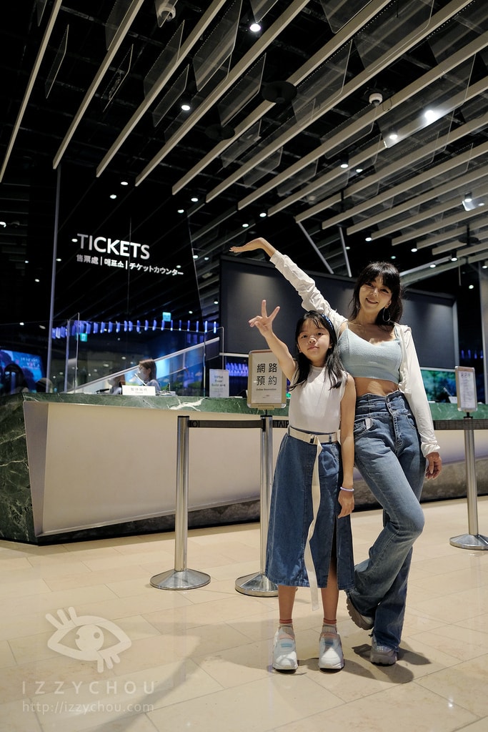 20251004-4wtwv 20251004-4wtwv