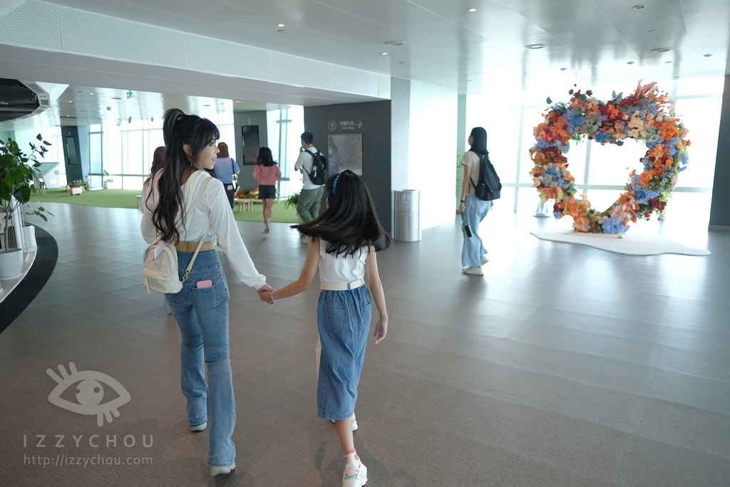 20251004-5vm39 20251004-5vm39