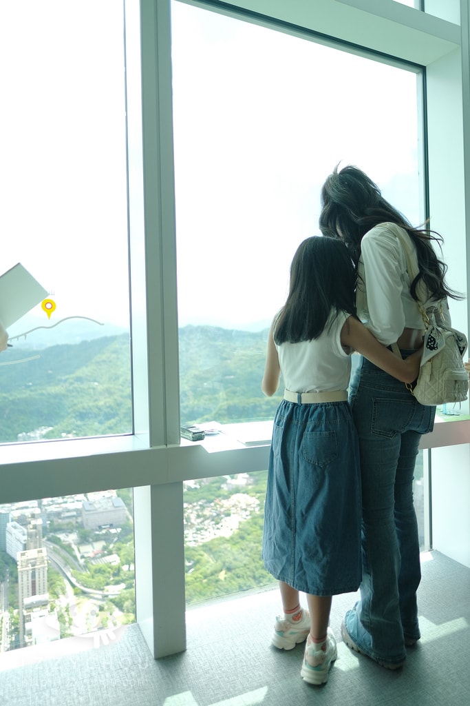 20251004-893i9 20251004-893i9