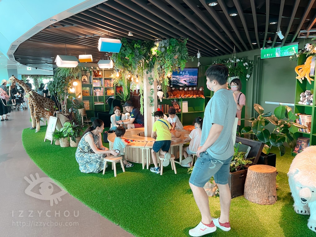 20251004-8rzj1 20251004-8rzj1