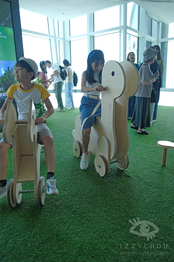 20251004-c94iv 20251004-c94iv