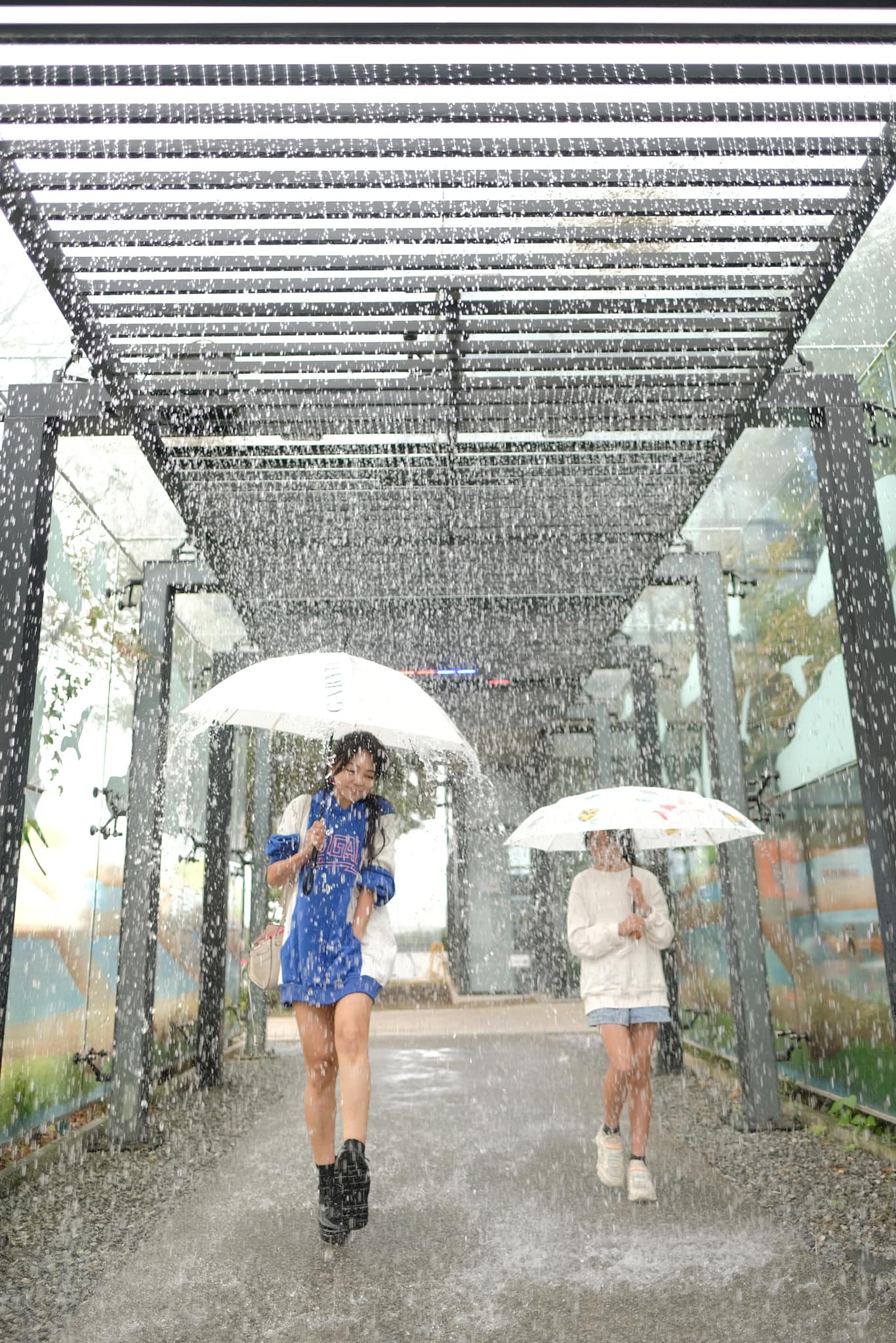 20251004-e86j2 20251004-e86j2