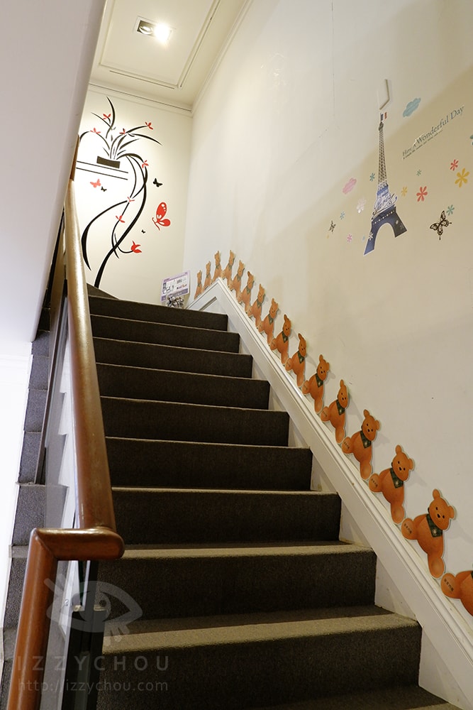 20251004-tgaqz 20251004-tgaqz