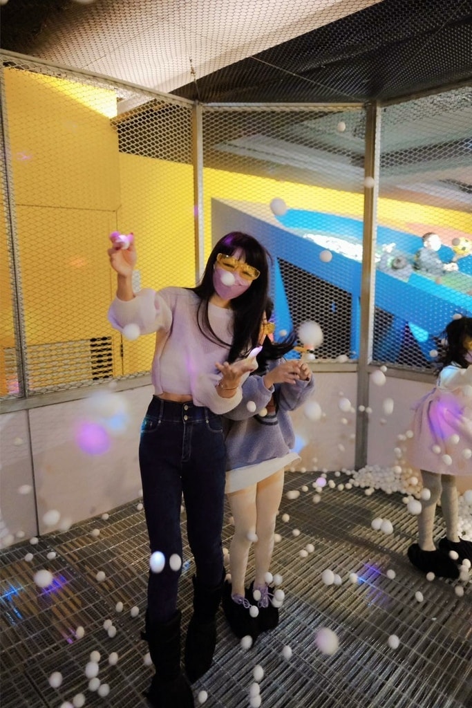20251004-bmyz7 20251004-bmyz7