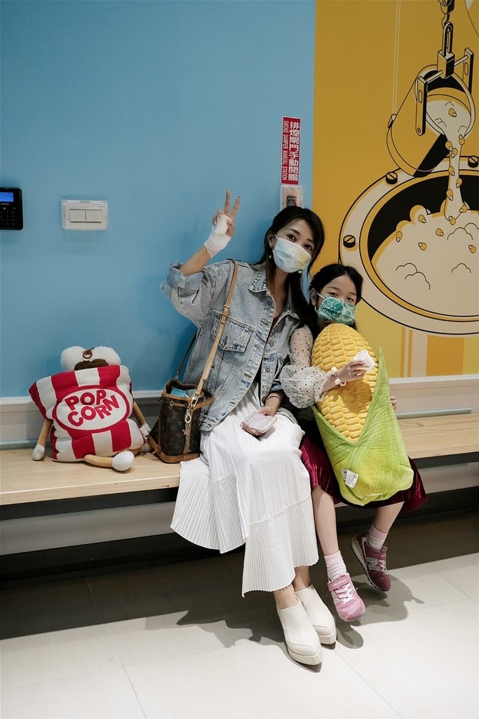 20251004-yy842 20251004-yy842