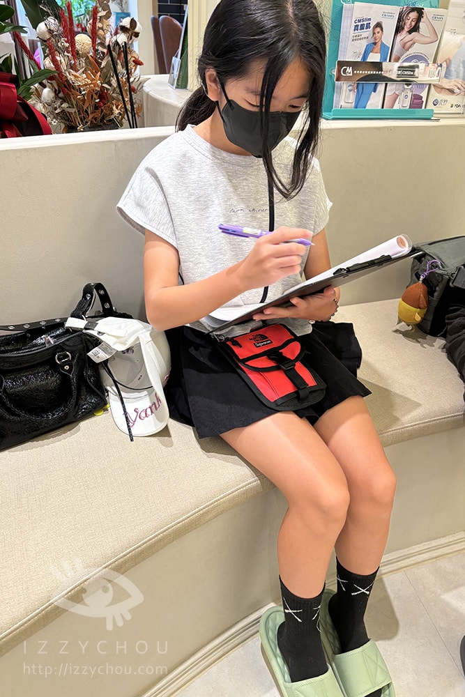 20251004-q3vm8 20251004-q3vm8