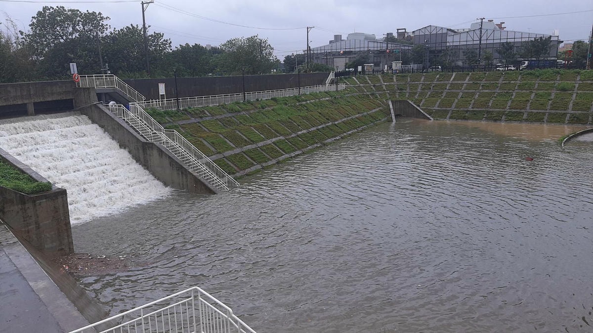 20251004-54gjh 20251004-54gjh