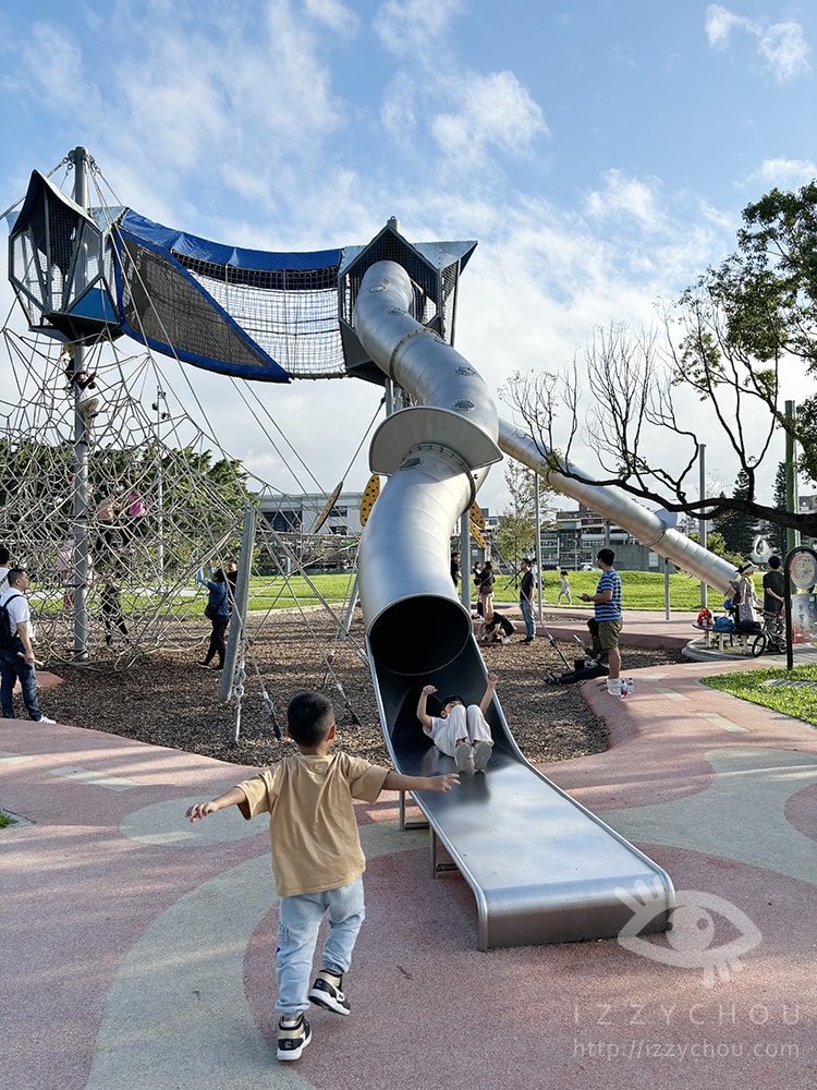 20251004-9uaoc 20251004-9uaoc