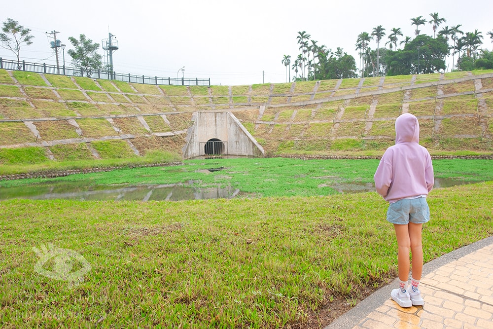 20251004-li1vq 20251004-li1vq