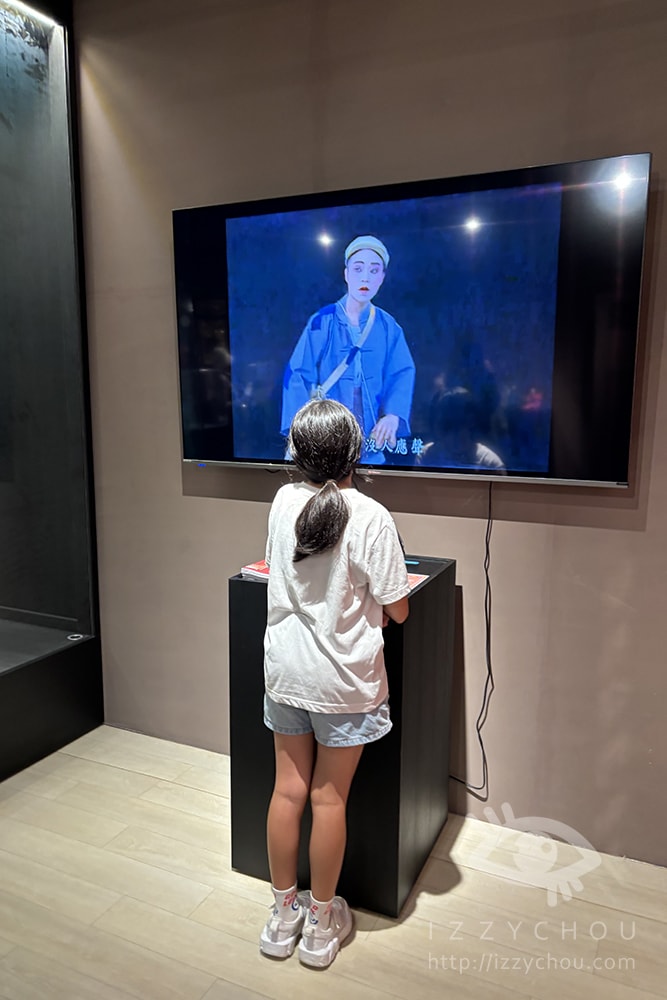 20251004-mad5f 20251004-mad5f