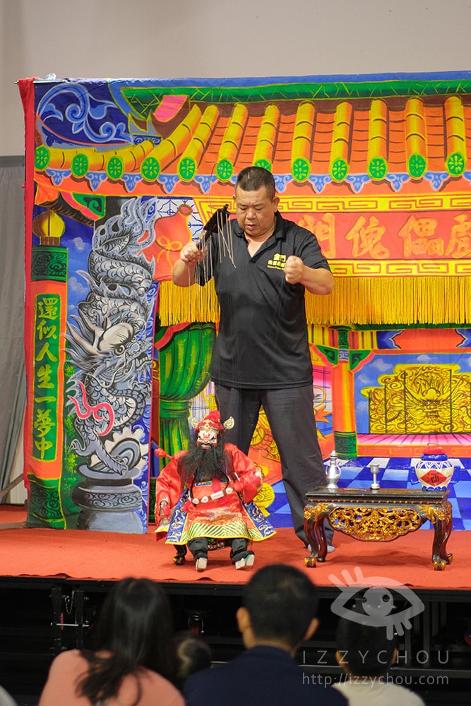 20251004-u2fl5 20251004-u2fl5