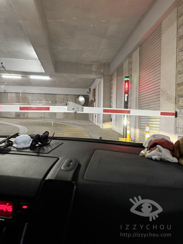 20251004-km8db 20251004-km8db