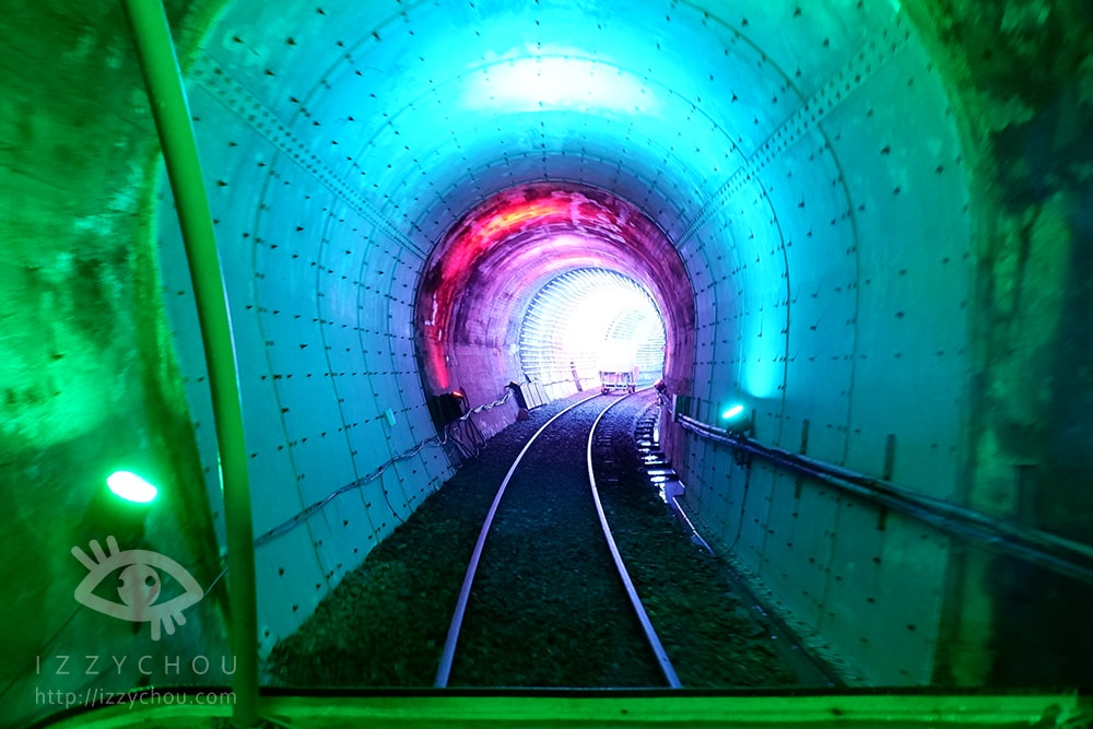 20251004-omq4d 20251004-omq4d