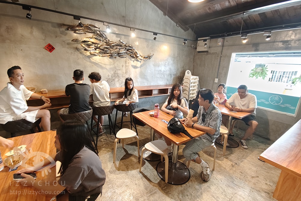 20251004-6ewze 20251004-6ewze