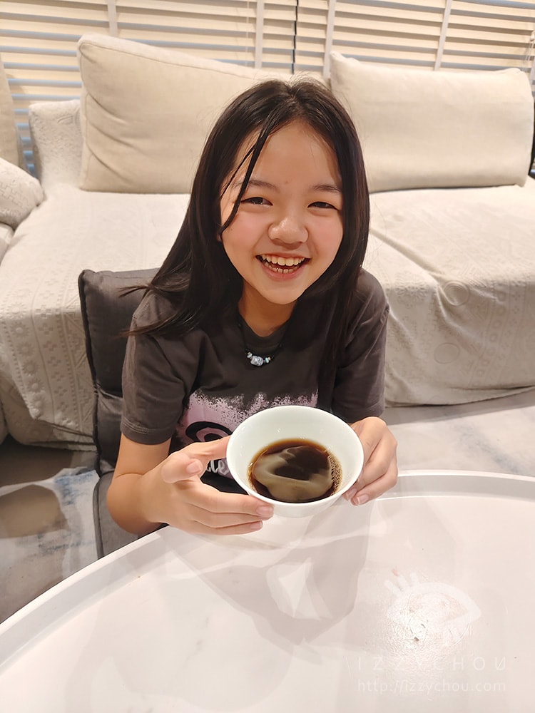 20251004-6oycz 20251004-6oycz