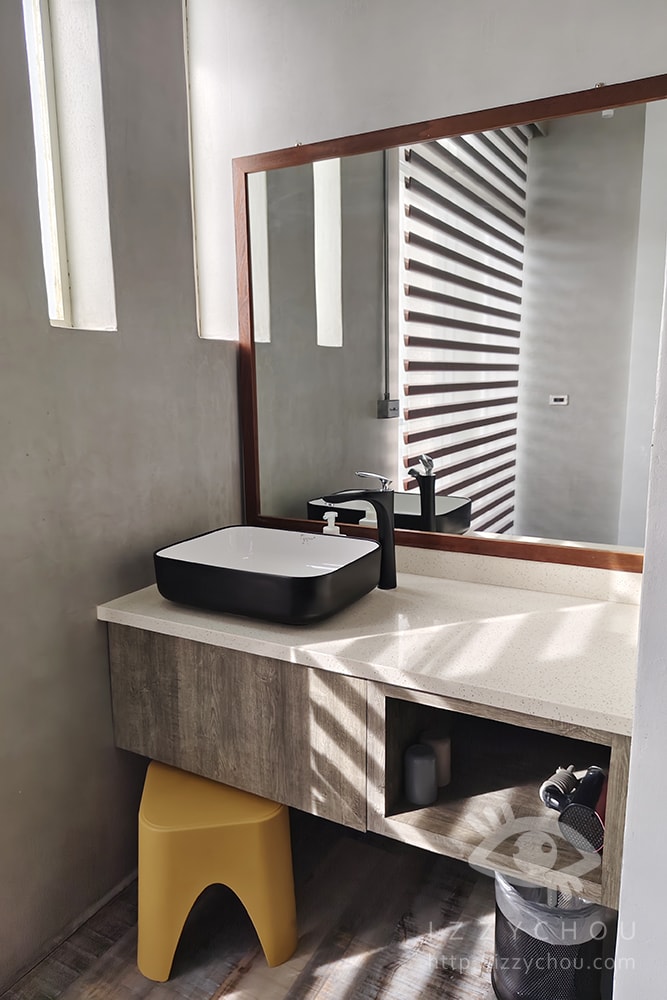 20251004-7teww 20251004-7teww