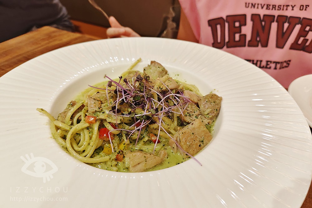 20251004-ebt4c 20251004-ebt4c