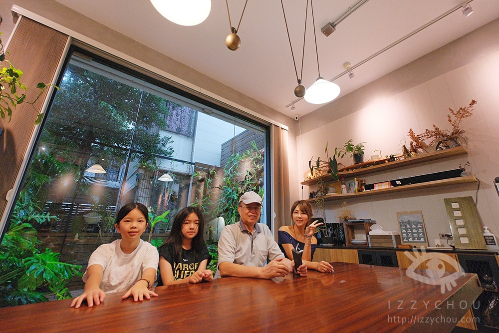 20251004-gye9s 20251004-gye9s