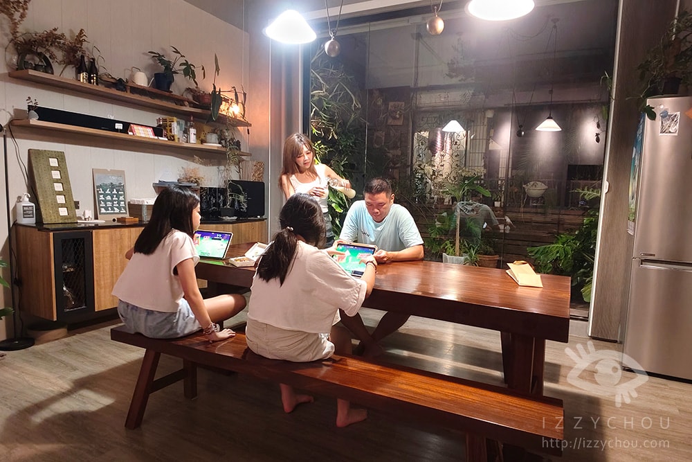 20251004-iuf8x 20251004-iuf8x